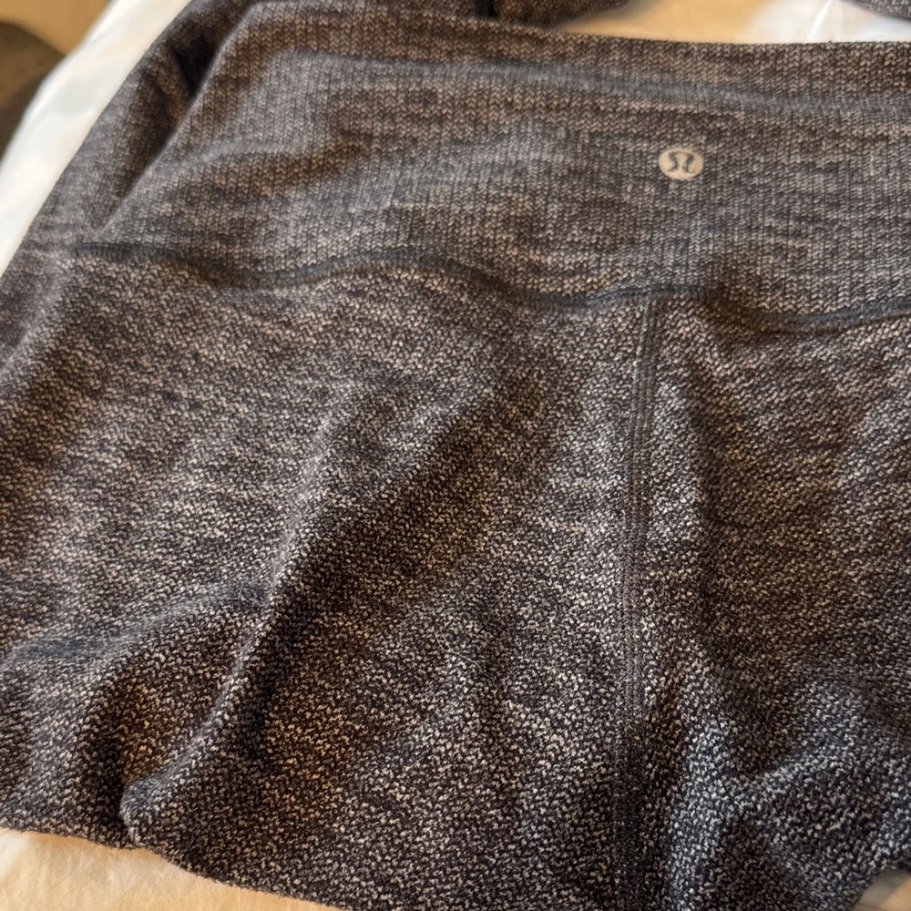 Lululemon Gray Athletic Leggings - Picture 2 of 8